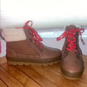 Sperry boots